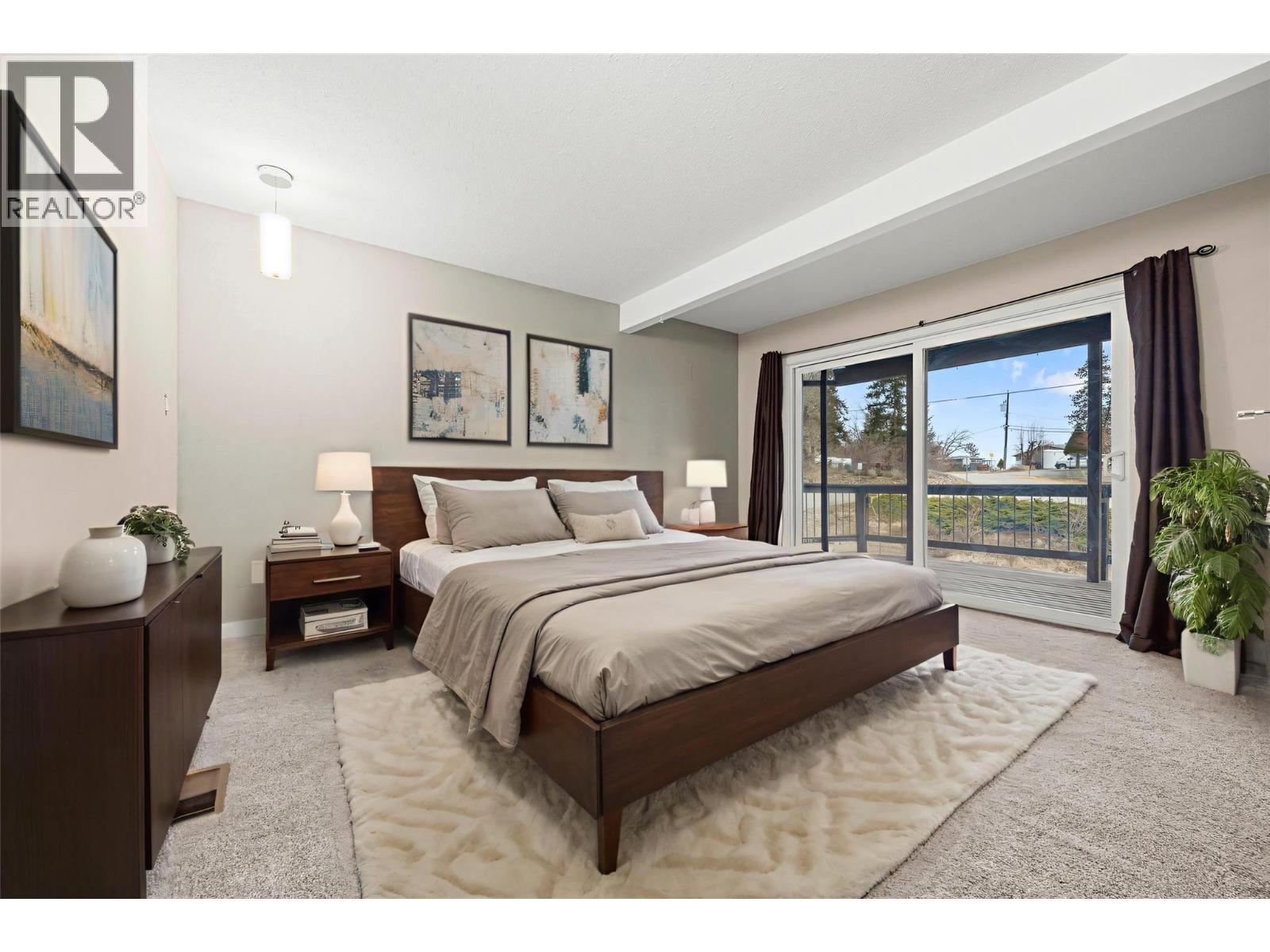  6348 Forest Hill Drive, Peachland