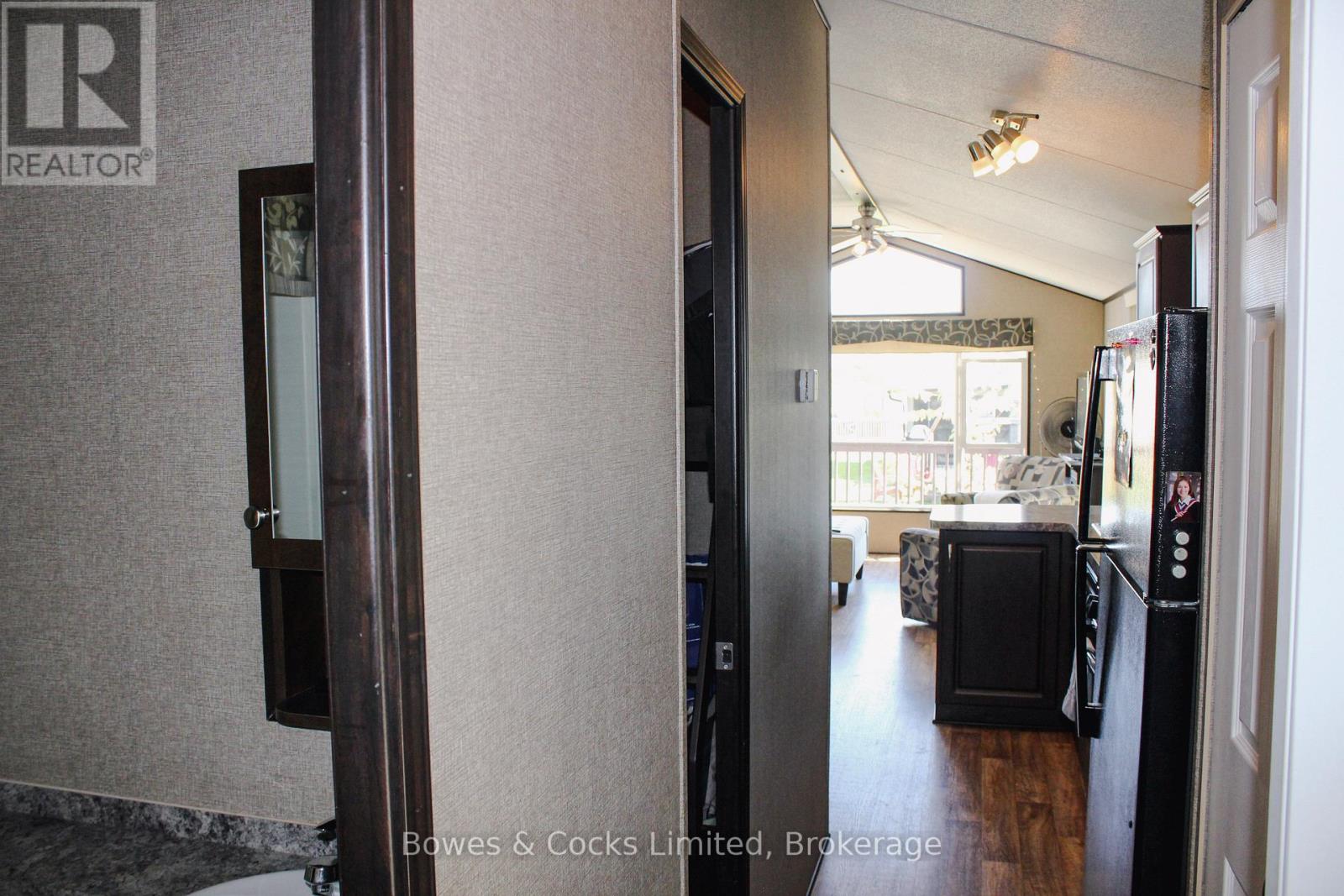 LAWSON CRES. 14 - 1235 VILLIERS LINE — photo 21