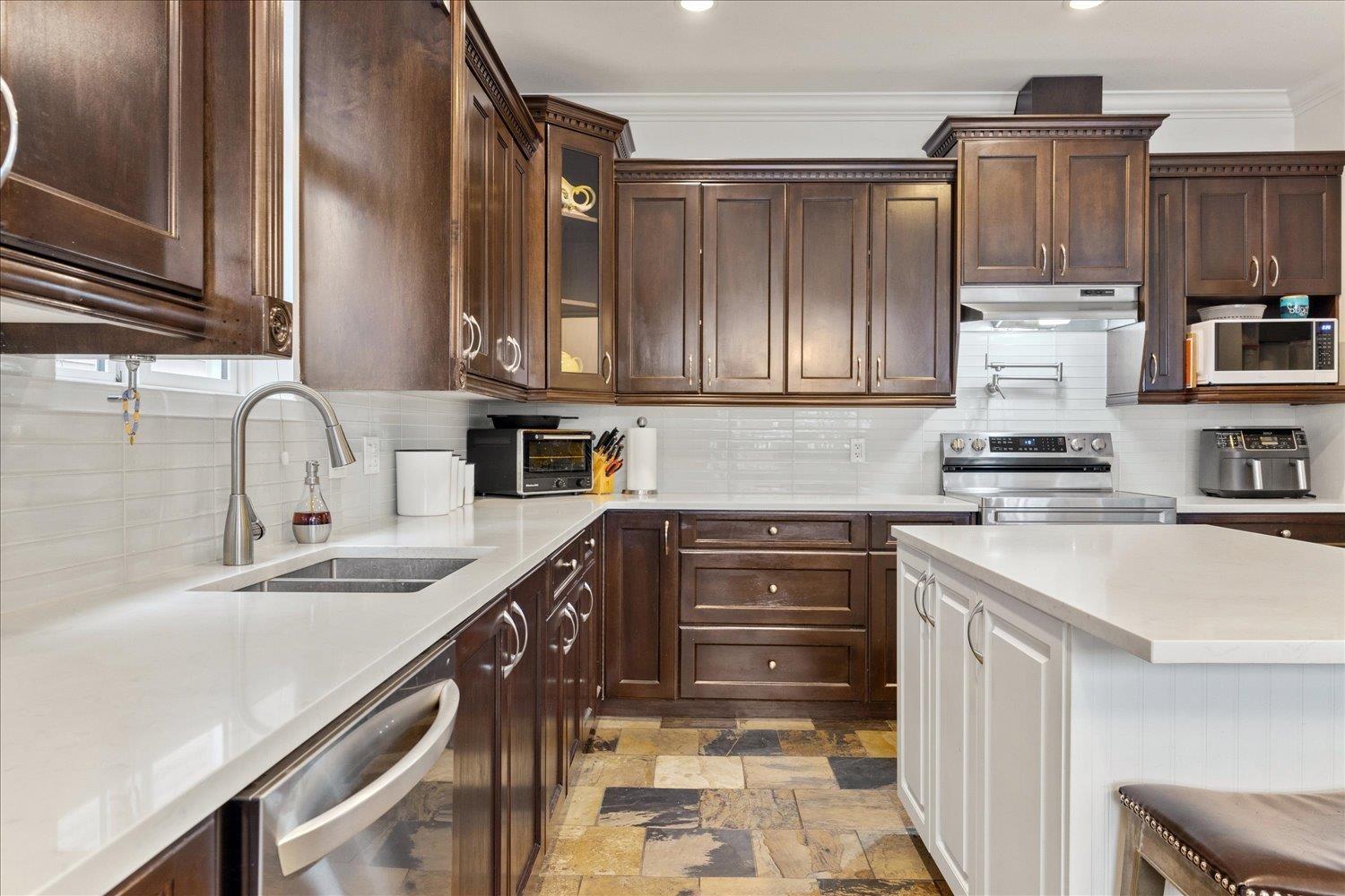 1510 MACKAY CRESCENT, Agassiz, Agassiz