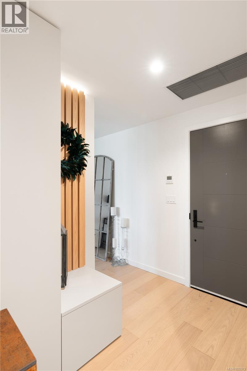 602 2000 Hannington Road, Langford