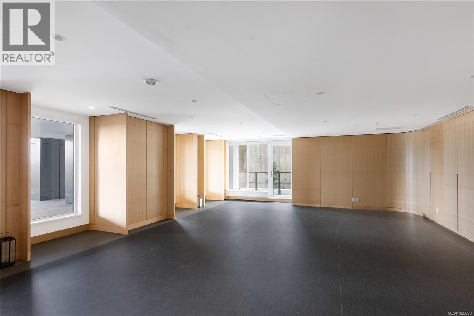 602 2000 Hannington Road, Langford