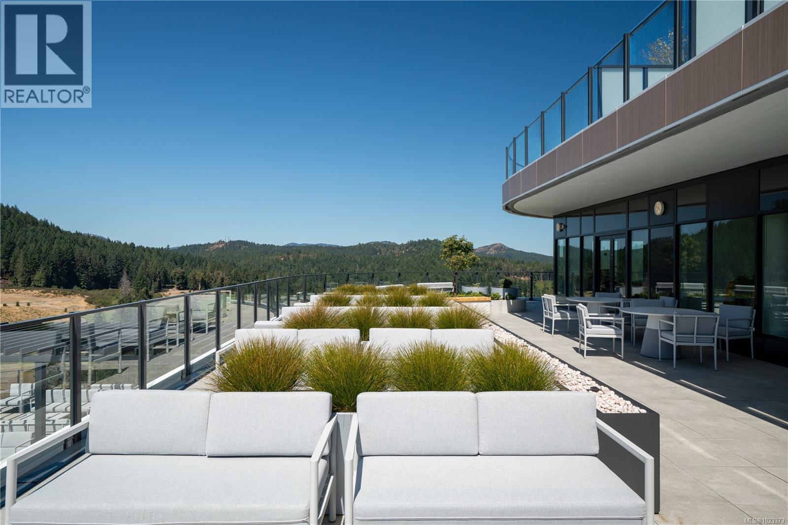 602 2000 Hannington Road, Langford