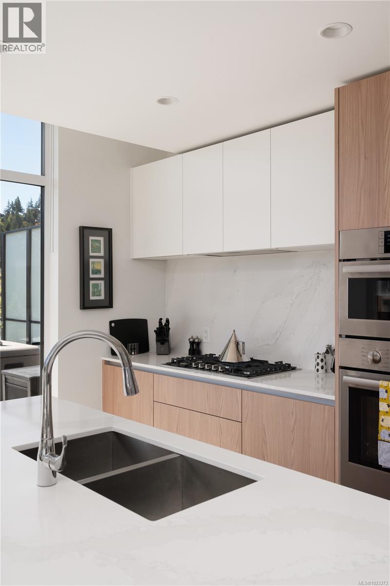 602 2000 Hannington Road, Langford