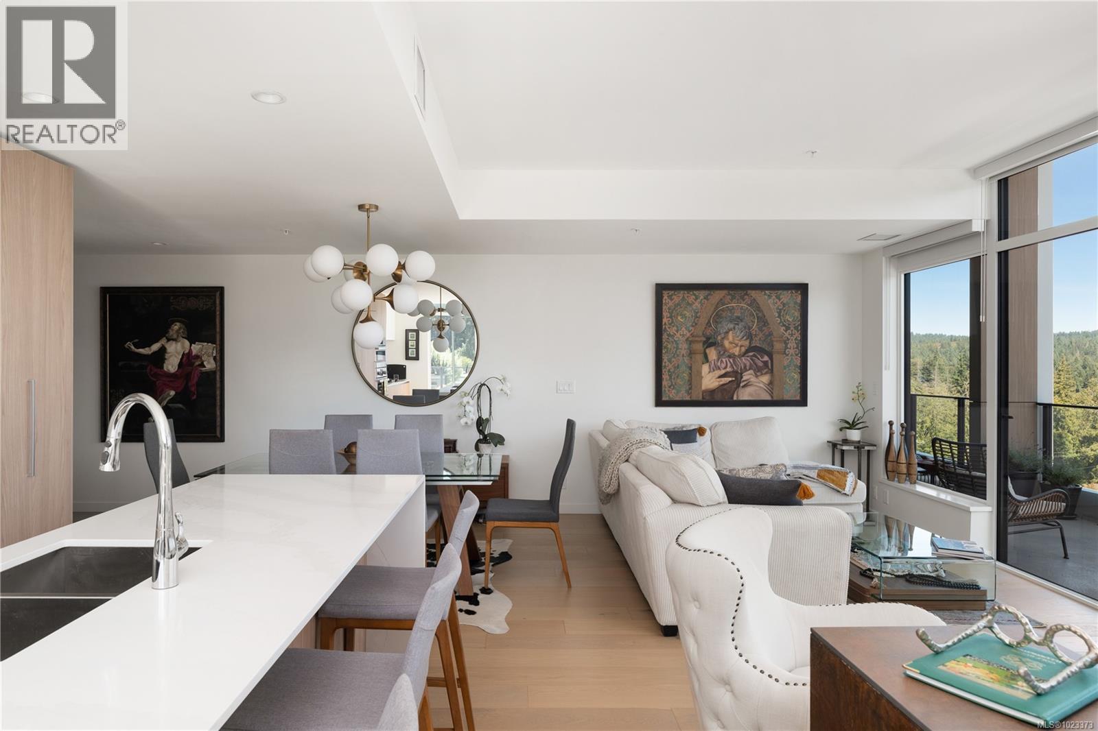 602 2000 Hannington Road, Langford