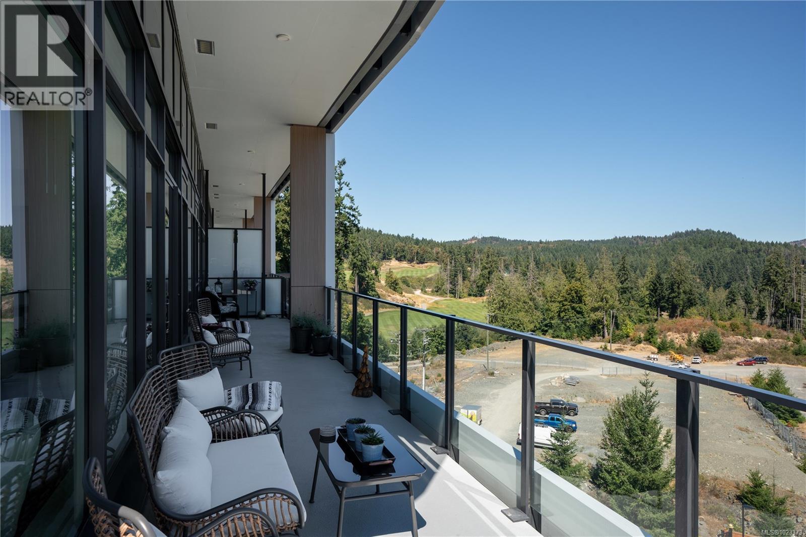 602 2000 Hannington Road, Langford