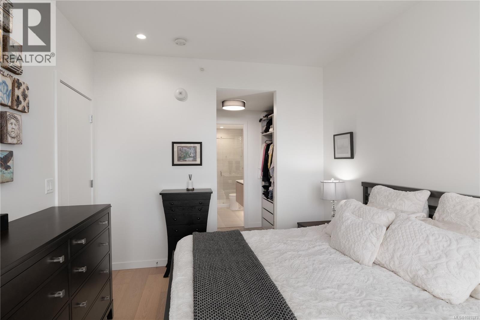 602 2000 Hannington Road, Langford