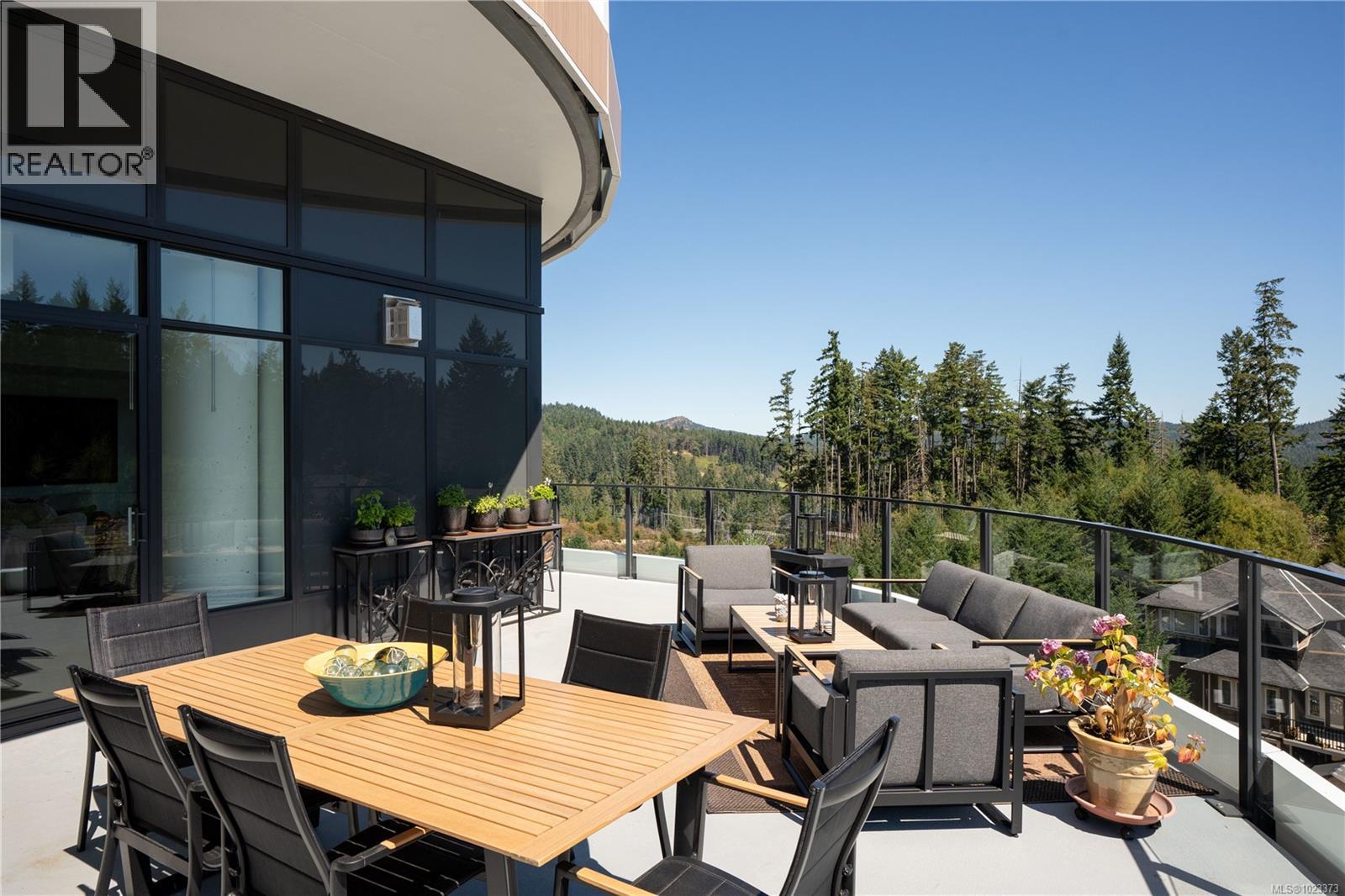 602 2000 Hannington Road, Langford