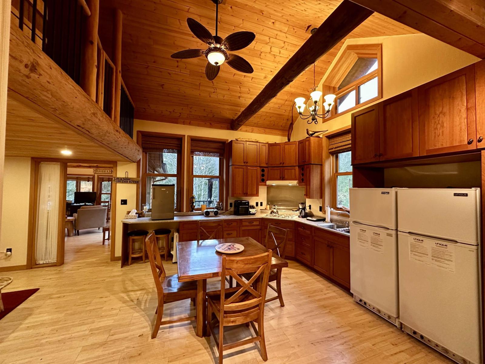 SUB 12 SEC 8 HARRISON RIVER, Harrison Lake, Harrison Hot Springs