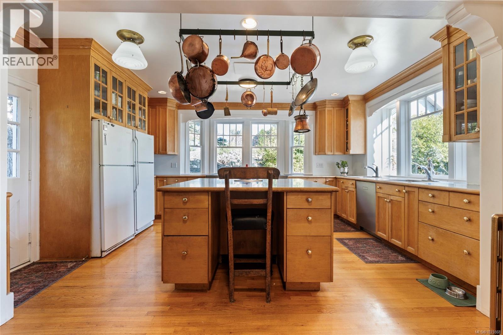  3045 McAnally Road, Saanich