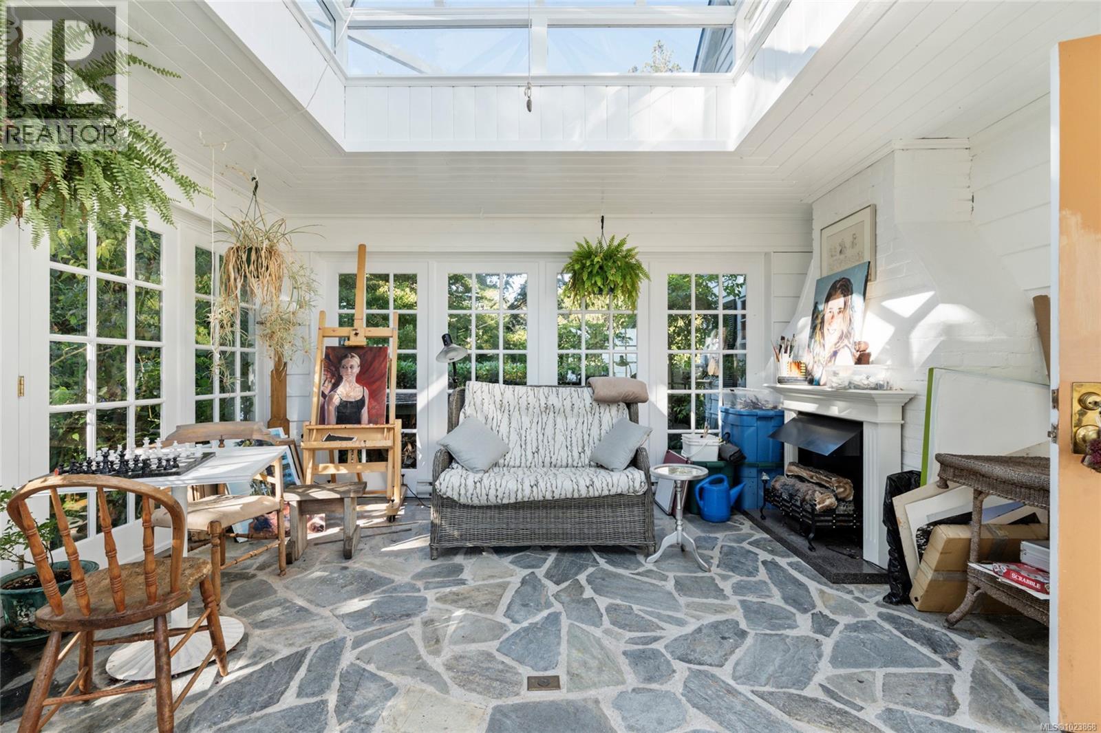  3045 McAnally Road, Saanich