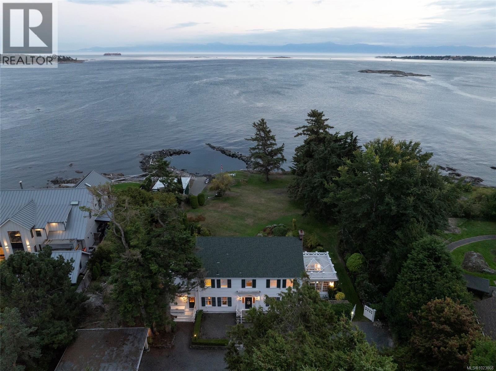  3045 McAnally Road, Saanich