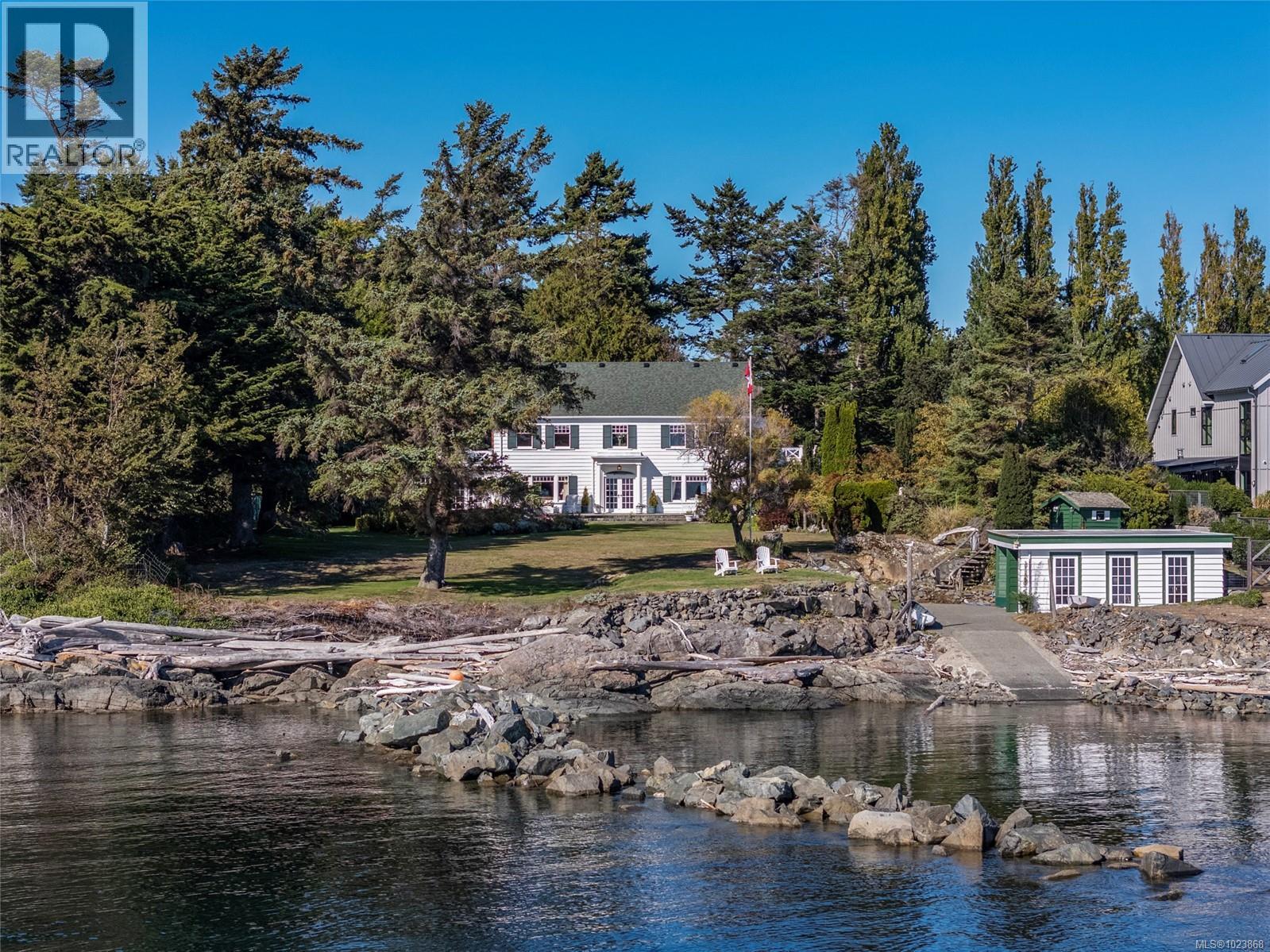  3045 McAnally Road, Saanich