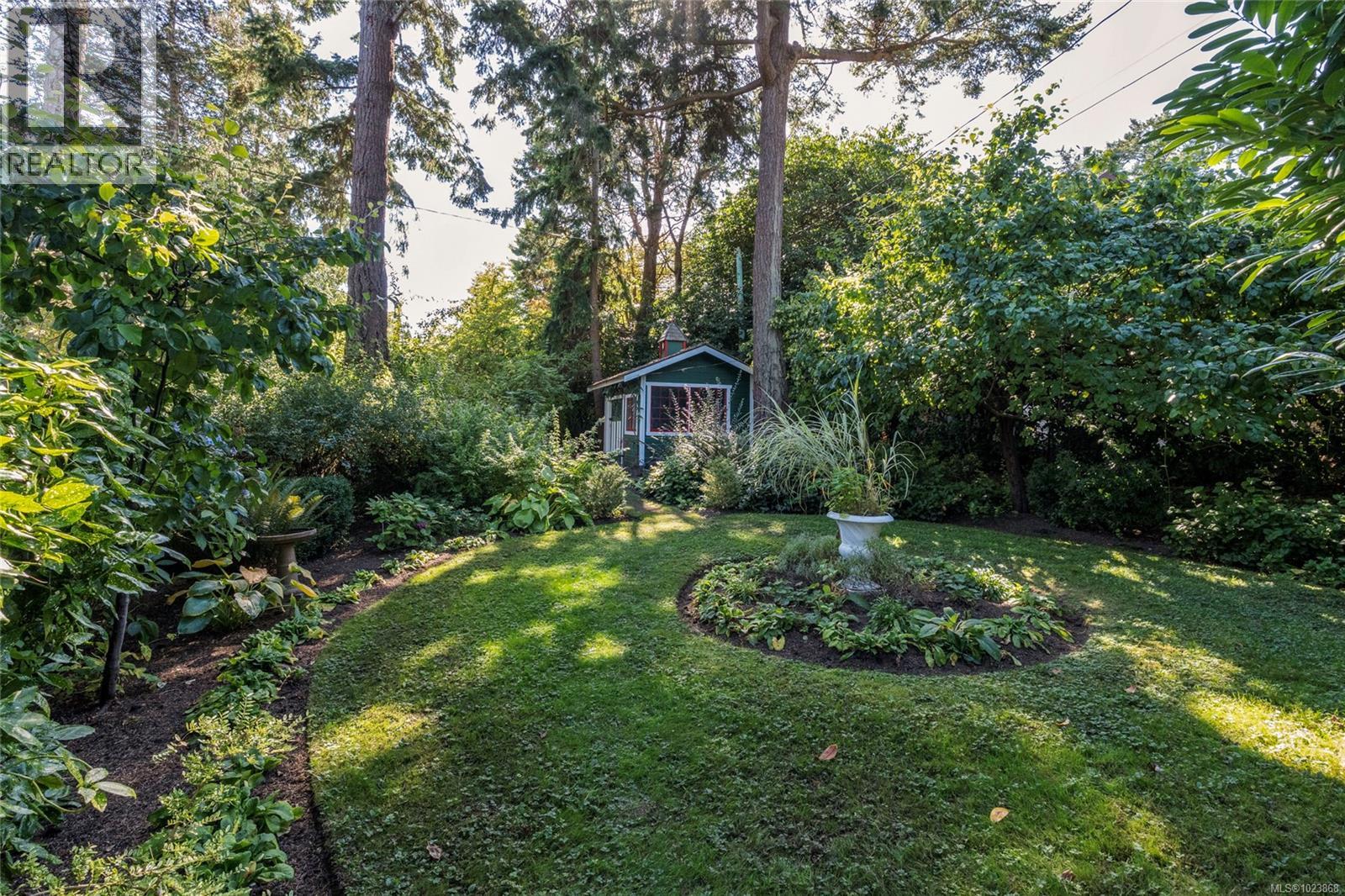  3045 McAnally Road, Saanich
