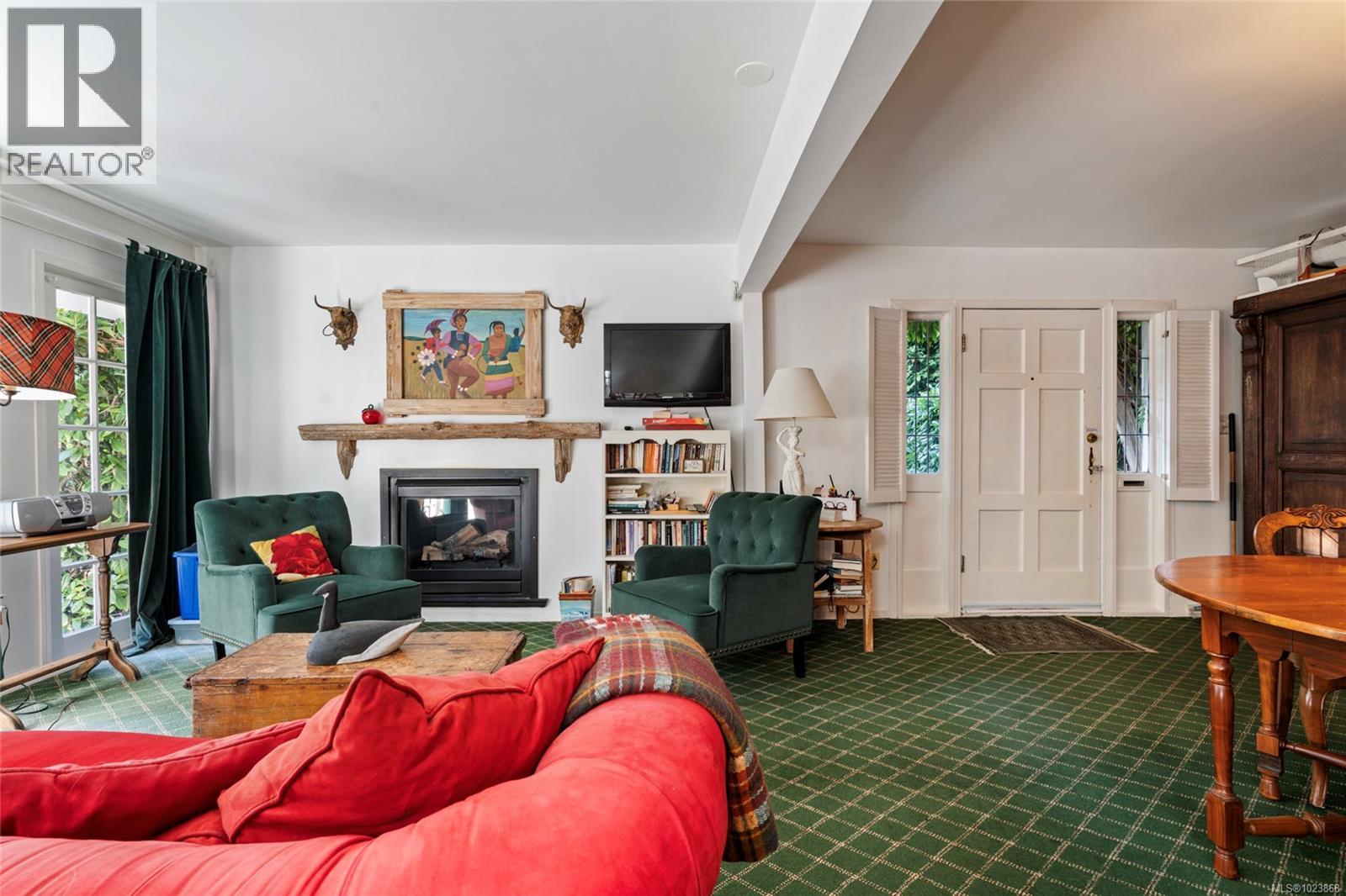  3045 McAnally Road, Saanich