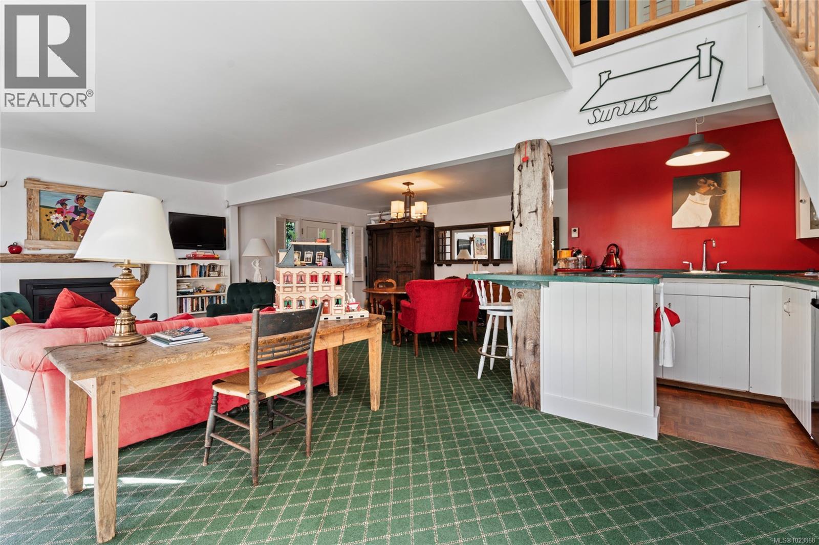  3045 McAnally Road, Saanich