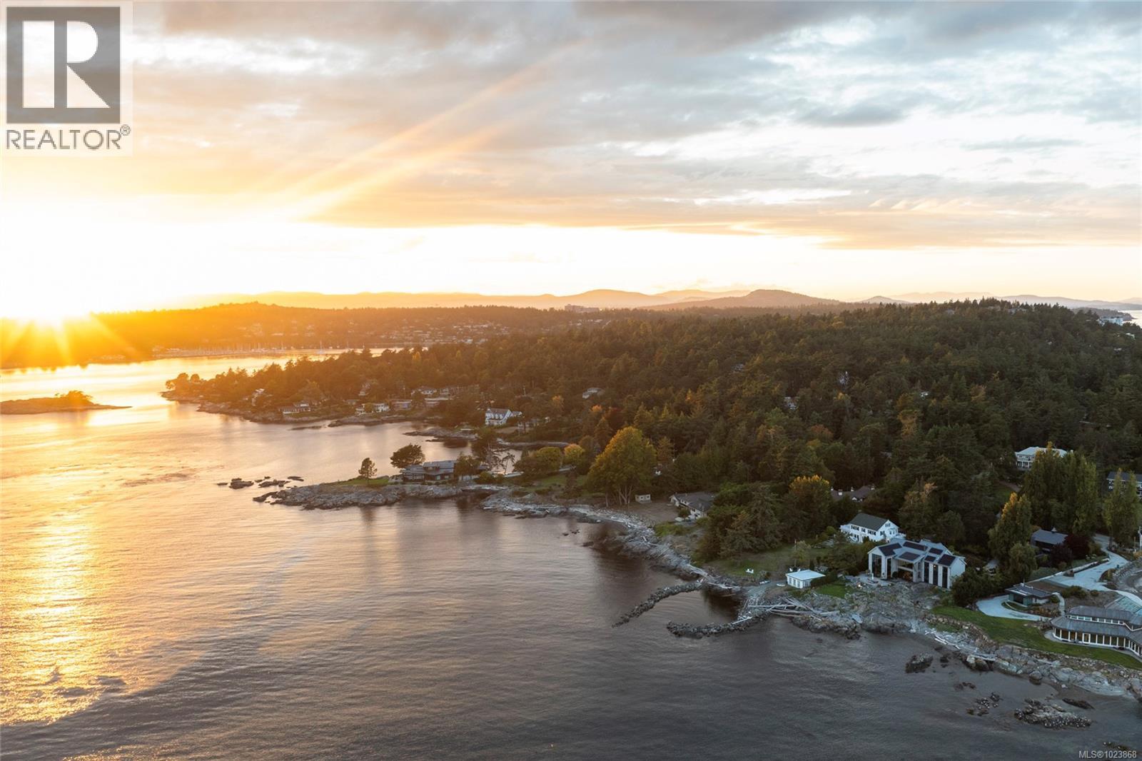  3045 McAnally Road, Saanich