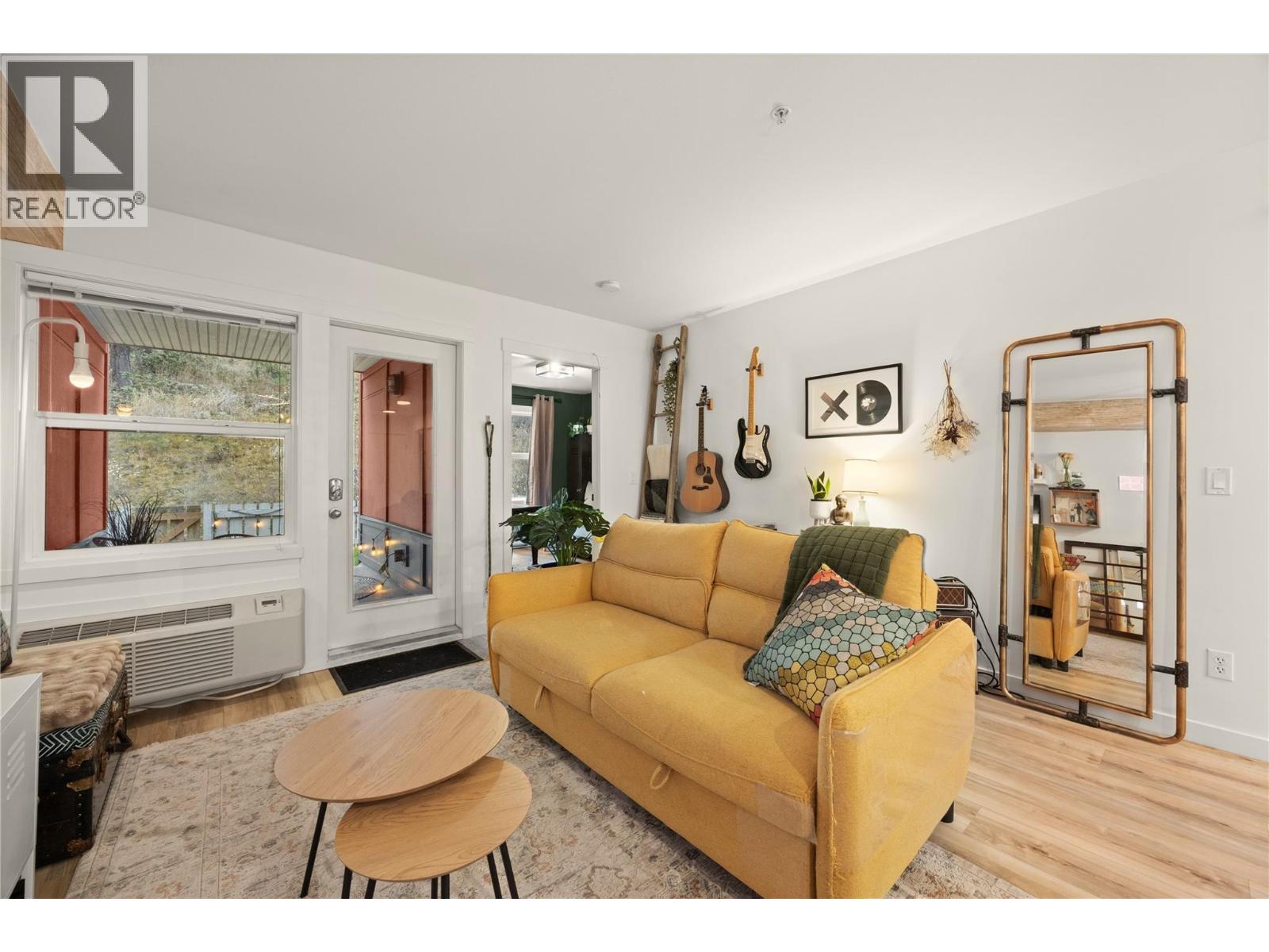 210 1481 Glenmore Road North, Kelowna