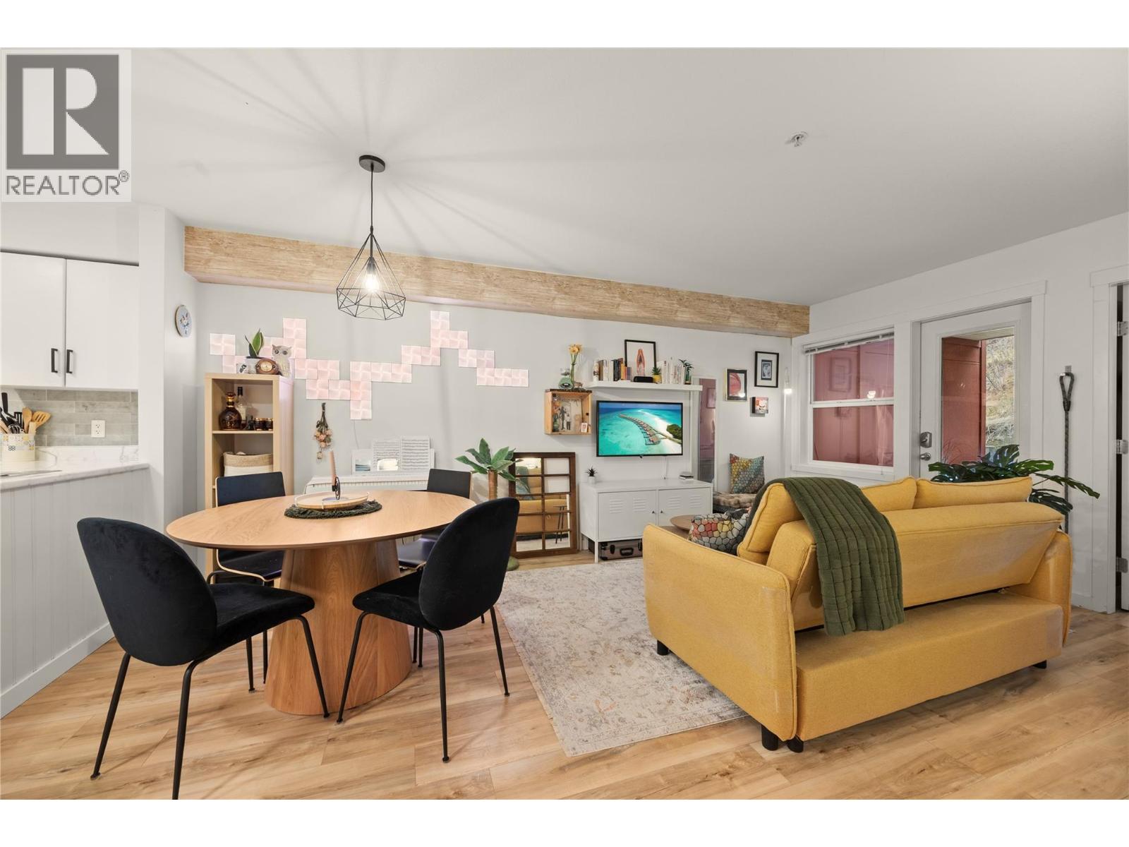 210 1481 Glenmore Road North, Kelowna