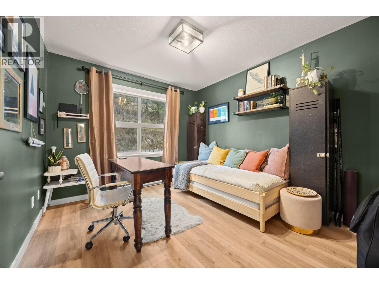 210 1481 Glenmore Road North, Kelowna