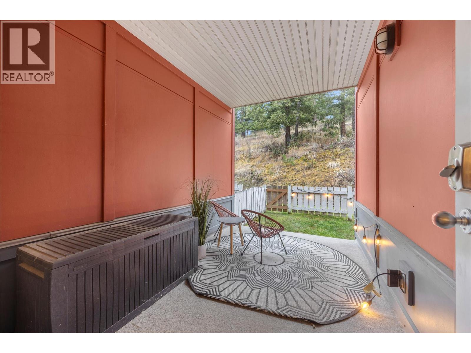 210 1481 Glenmore Road North, Kelowna