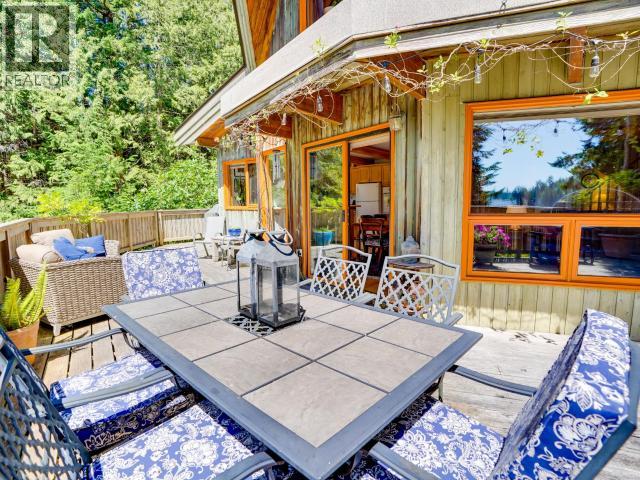 12205 SCOTCH FIR POINT RD, Powell River