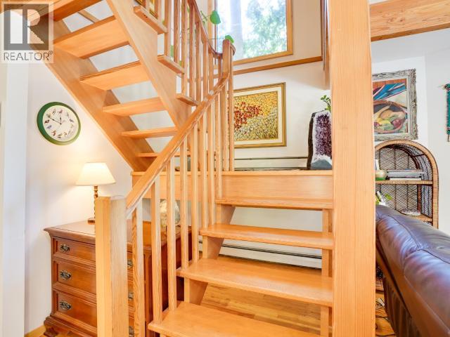 12205 SCOTCH FIR POINT RD, Powell River