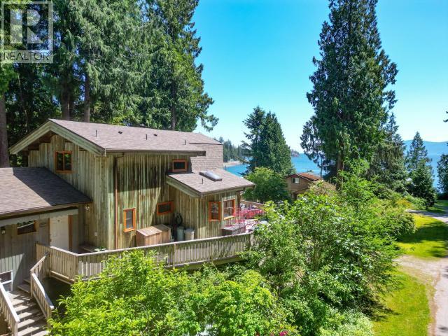 12205 SCOTCH FIR POINT RD, Powell River