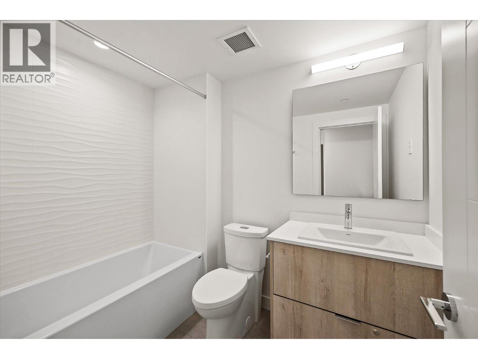 512 3699 Capozzi Road, Kelowna