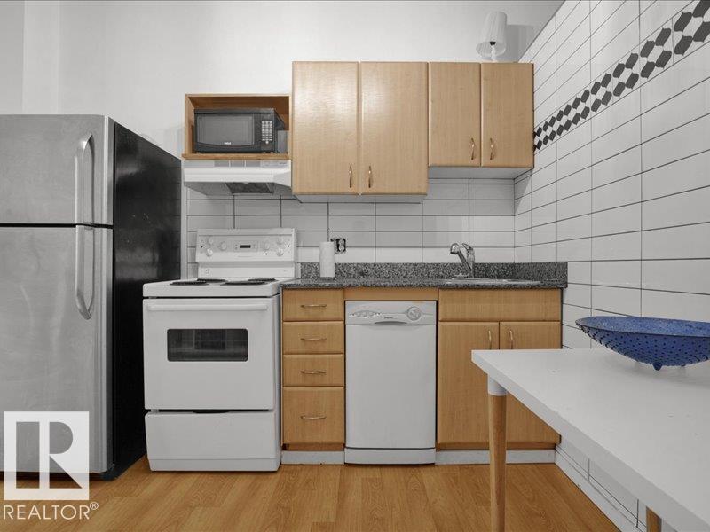 #708 10024 JASPER AV NW - 21