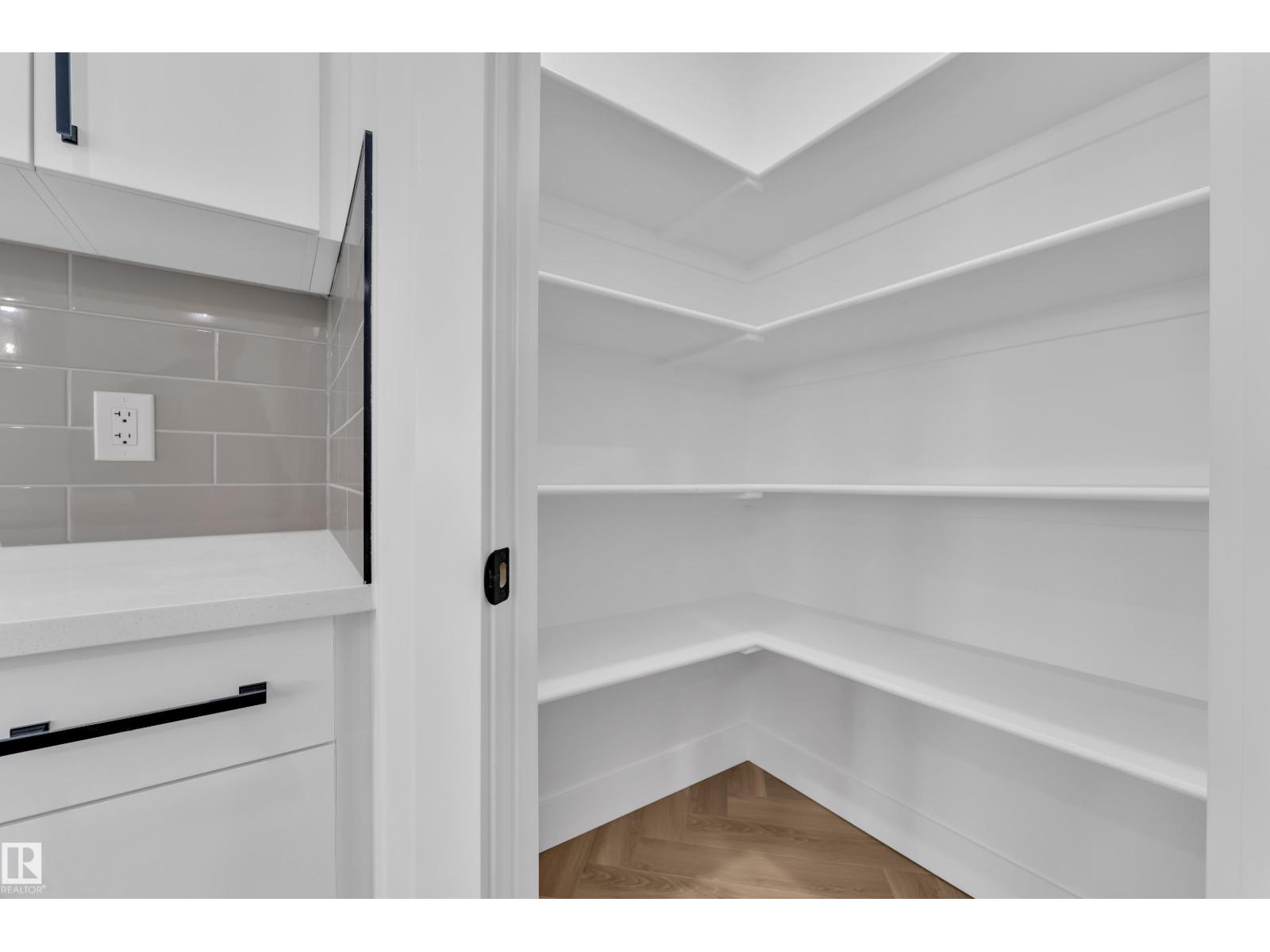 3608 40 AV, Beaumont