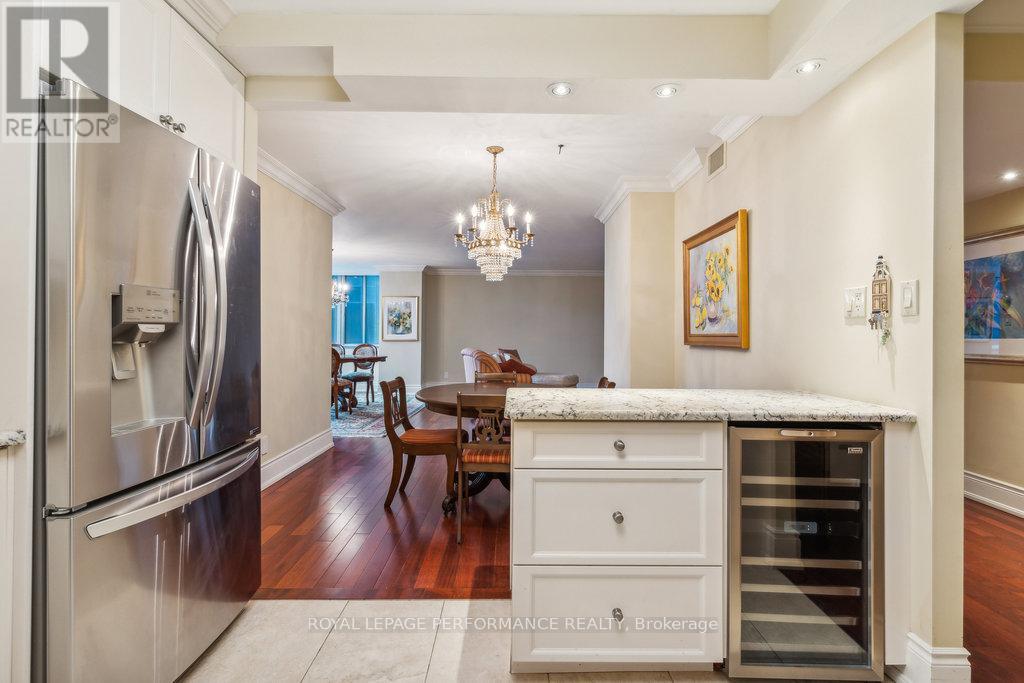 #405 160 GEORGE STREET - 12