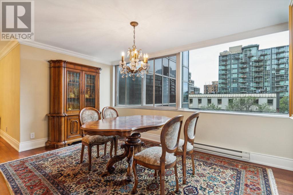 #405 160 GEORGE STREET - 17