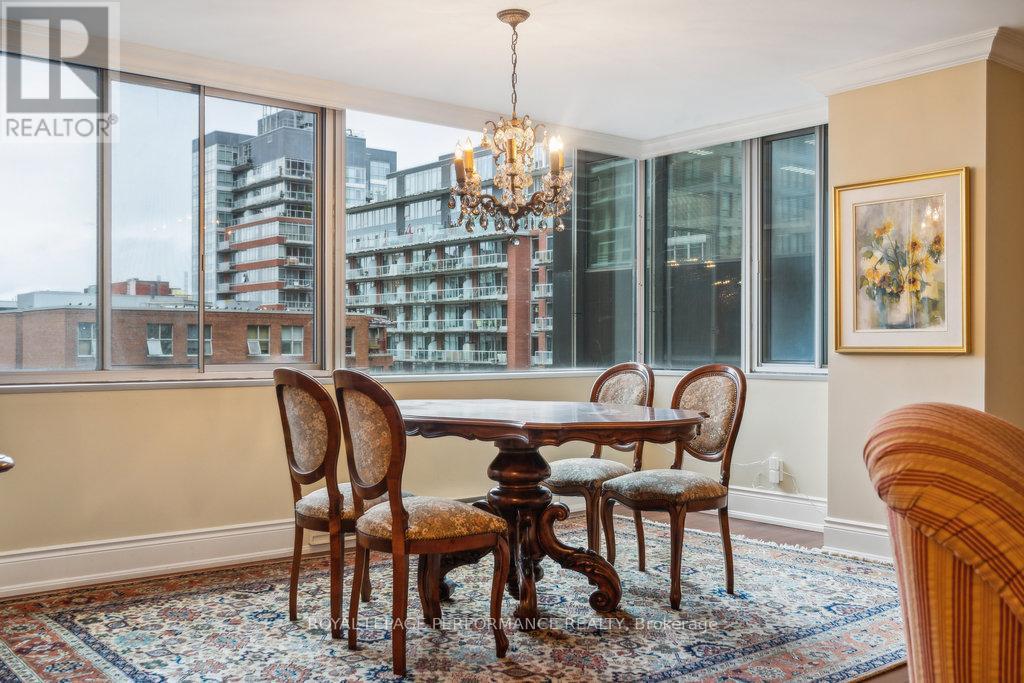 #405 160 GEORGE STREET - 18