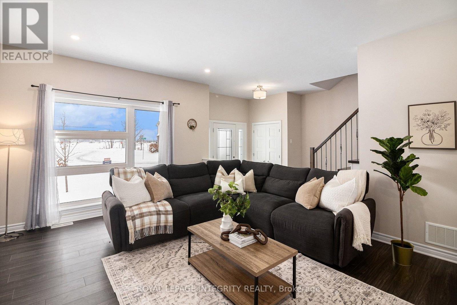 2 RICHER STREET - Photo 5 of 29, North Stormont, Ontario