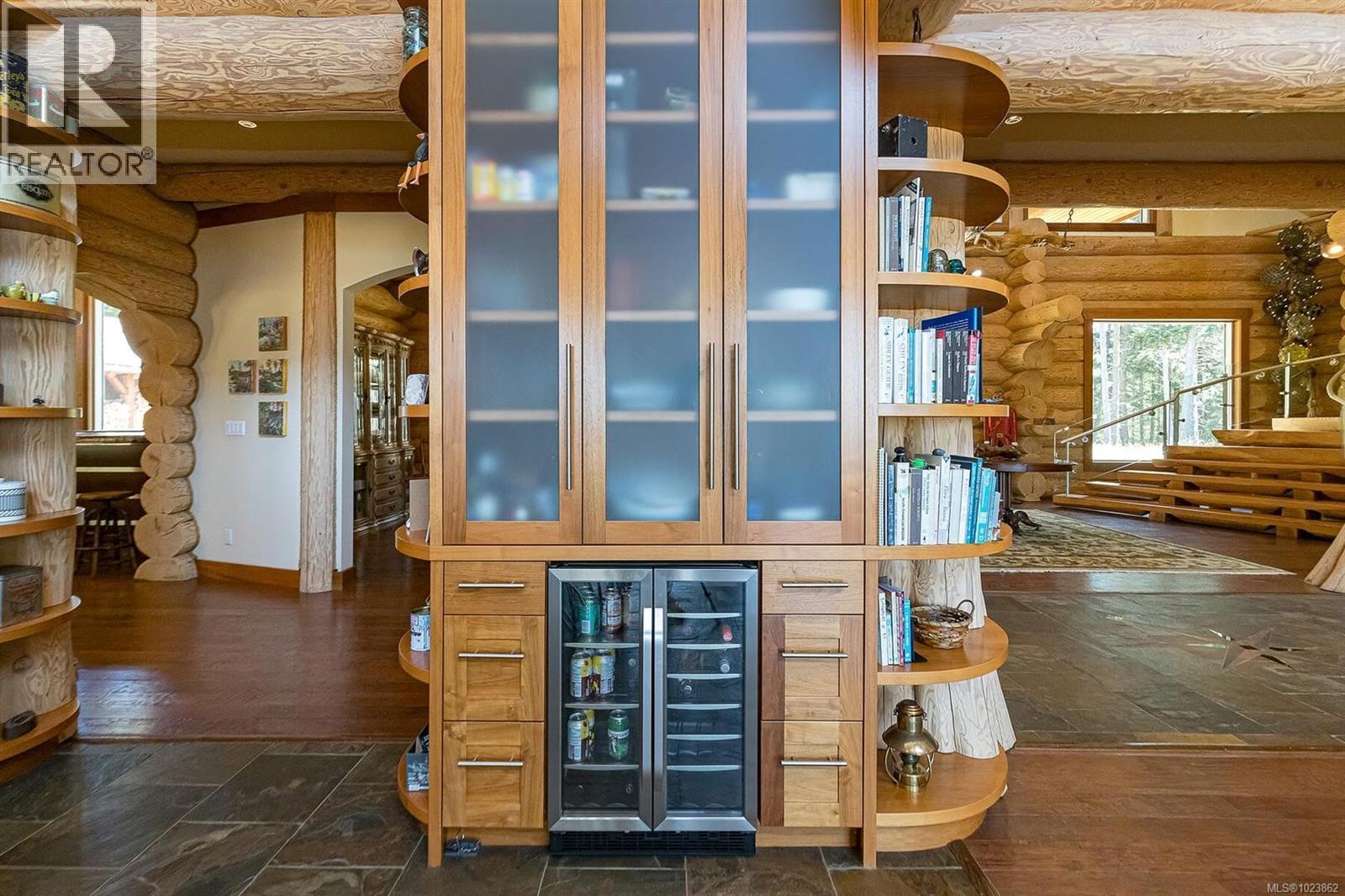 141 MAPLELEAF LANE - 23