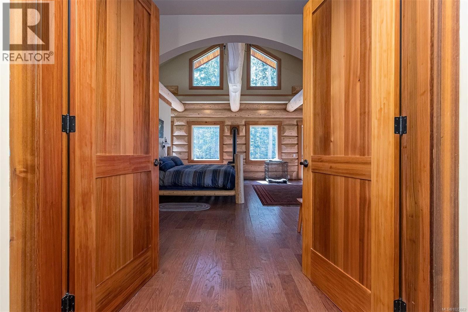 141 MAPLELEAF LANE - 32