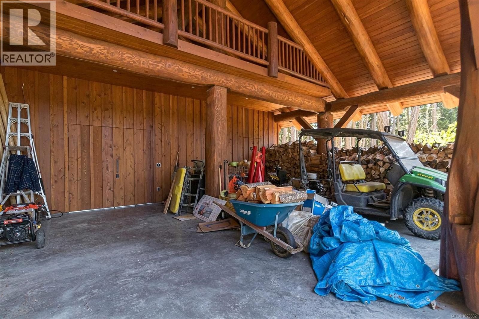 141 MAPLELEAF LANE - 71