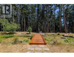 141 Mapleleaf Lane, Sidney Island, BC V0N2G0 Photo 73