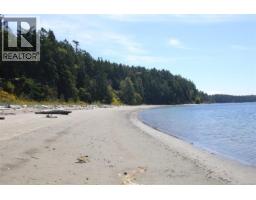 141 Mapleleaf Lane, Sidney Island, BC V0N2G0 Photo 84