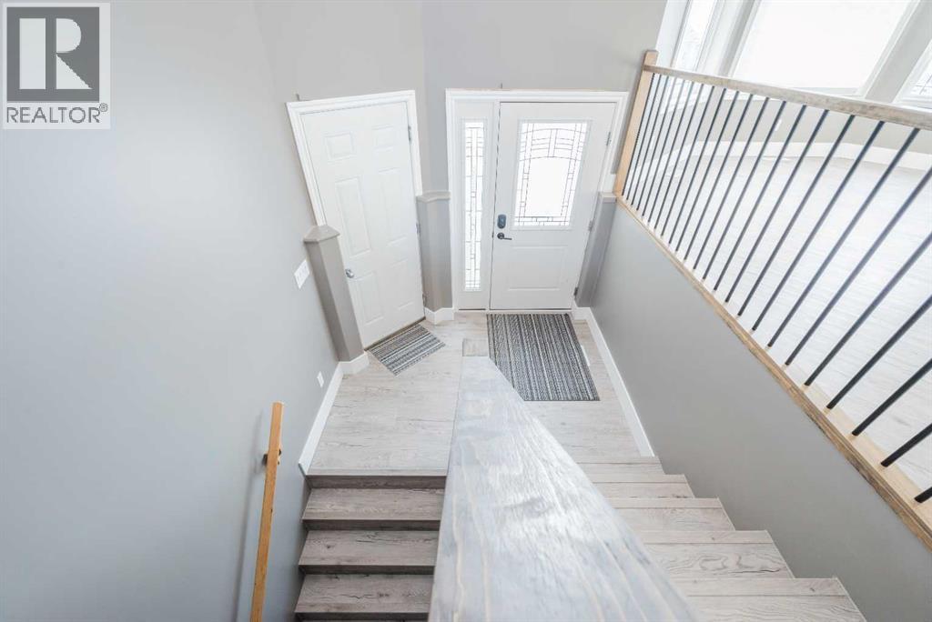 1105 Stacey Drive - Photo 4 of 30, Beaverlodge, Alberta