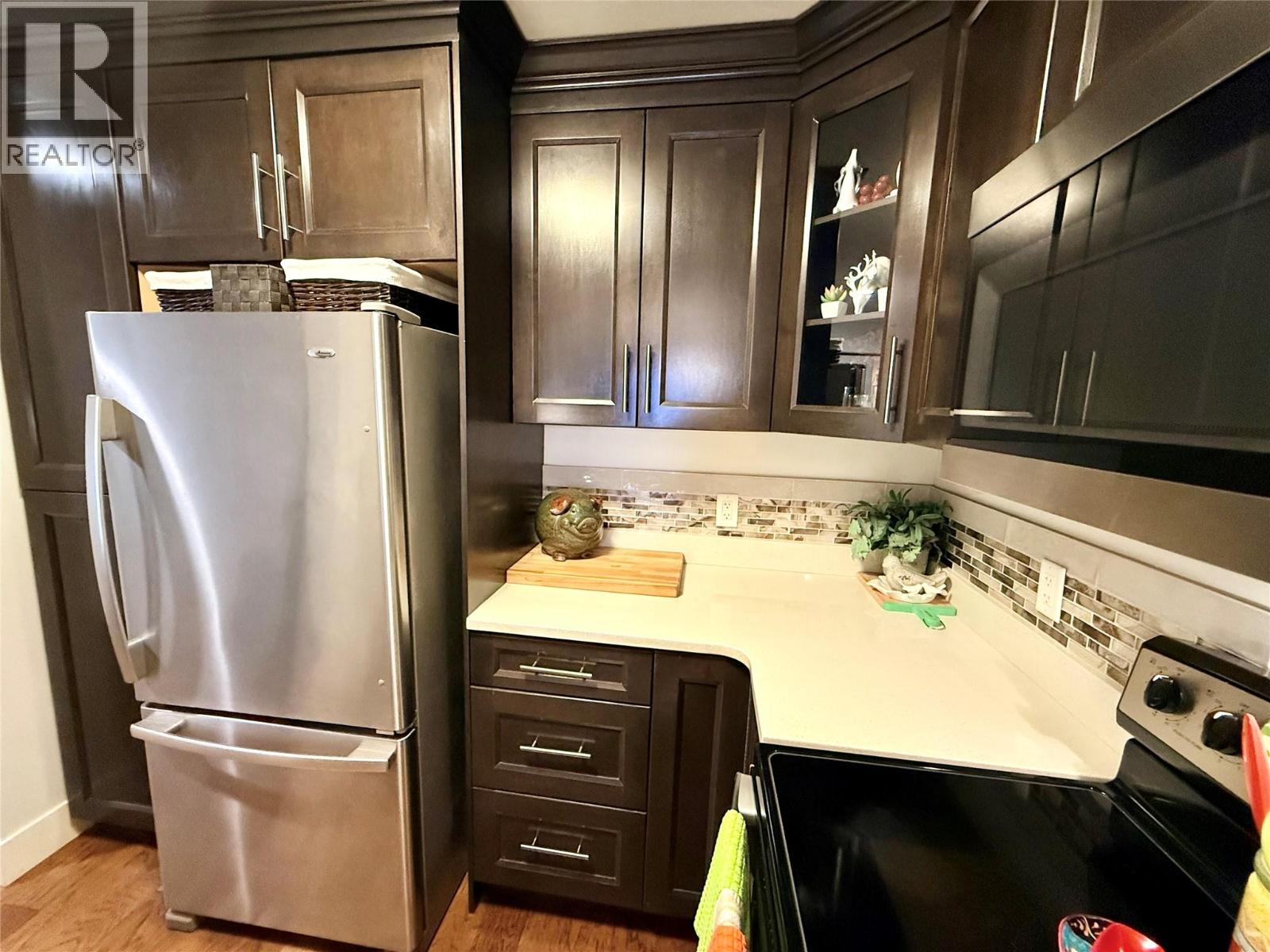 403 330 4 Avenue Southeast, Salmon Arm