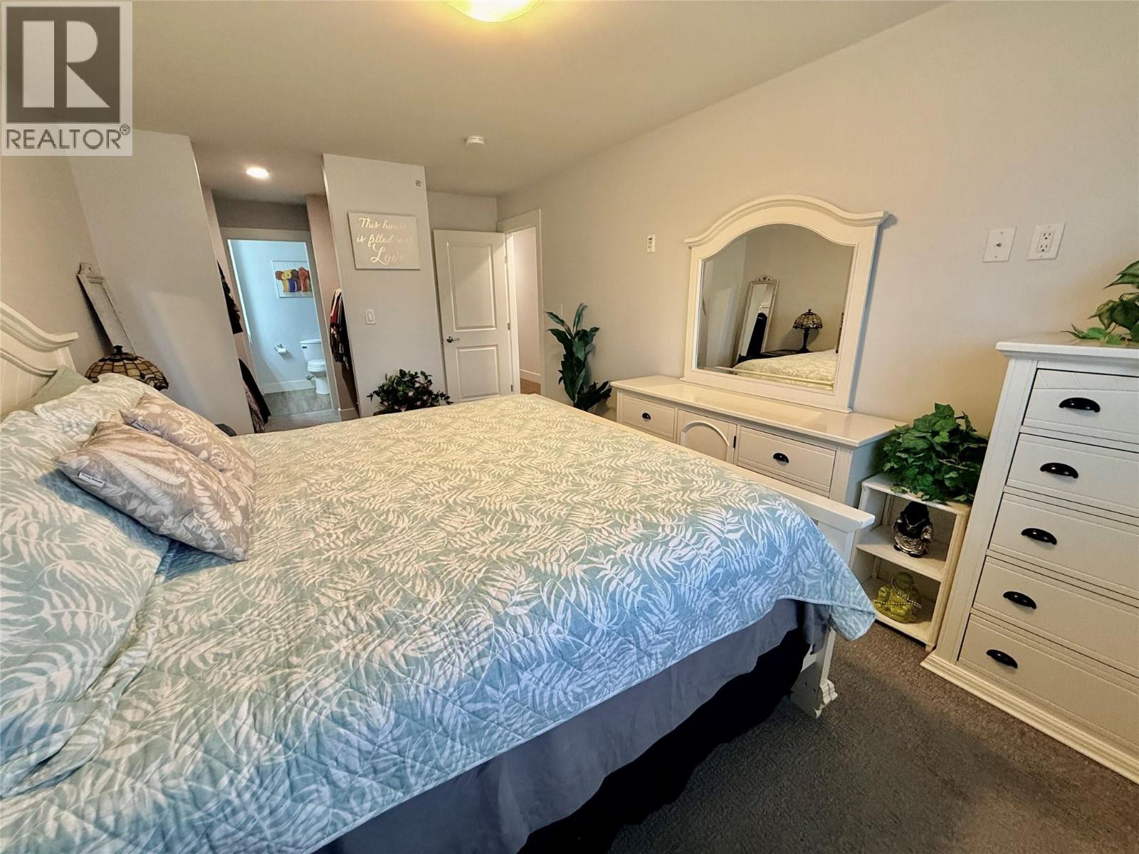 403 330 4 Avenue Southeast, Salmon Arm