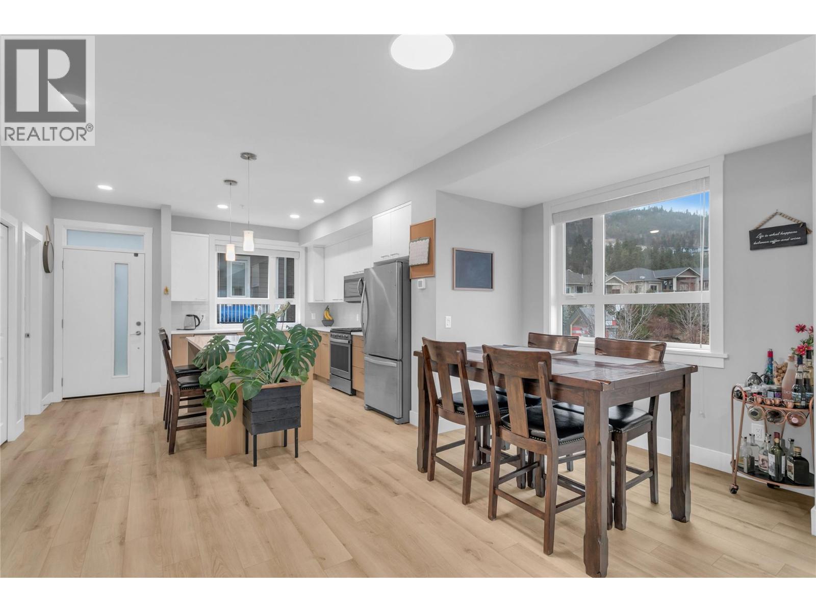 11 13098 Shoreline Way, Lake Country