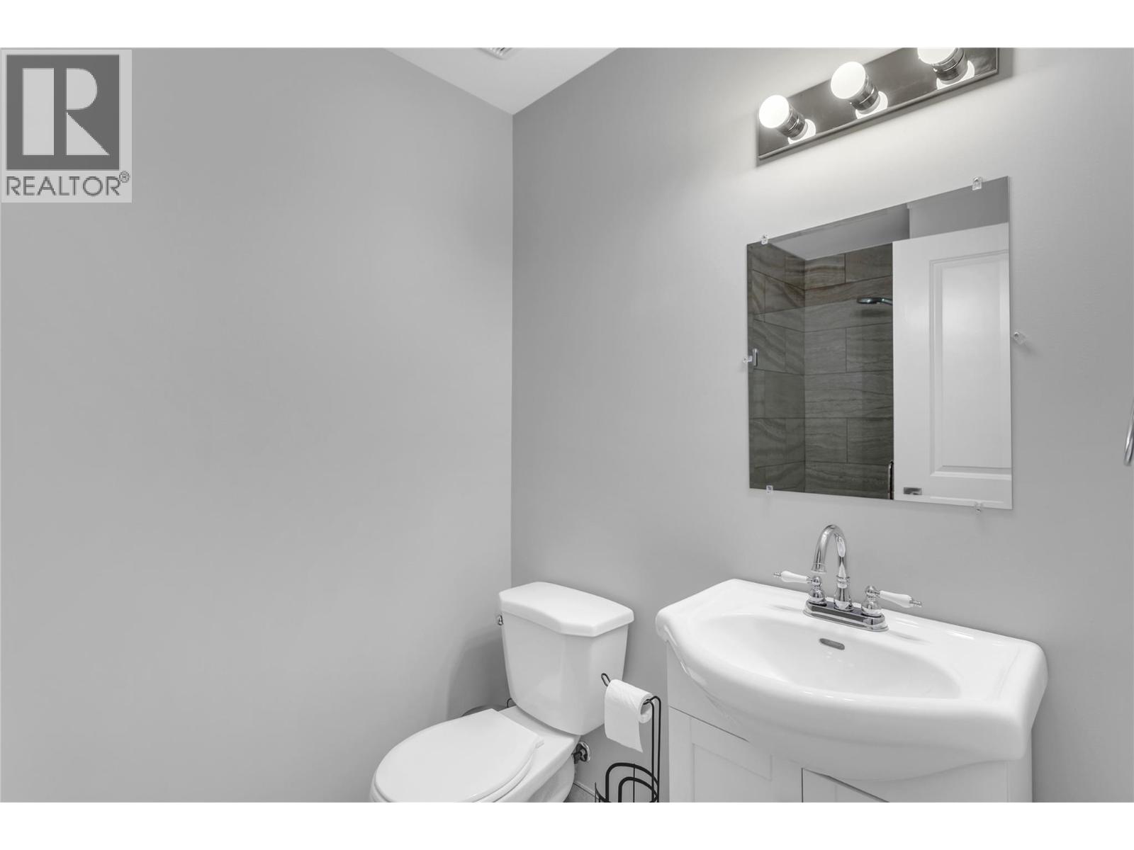 11 13098 Shoreline Way, Lake Country