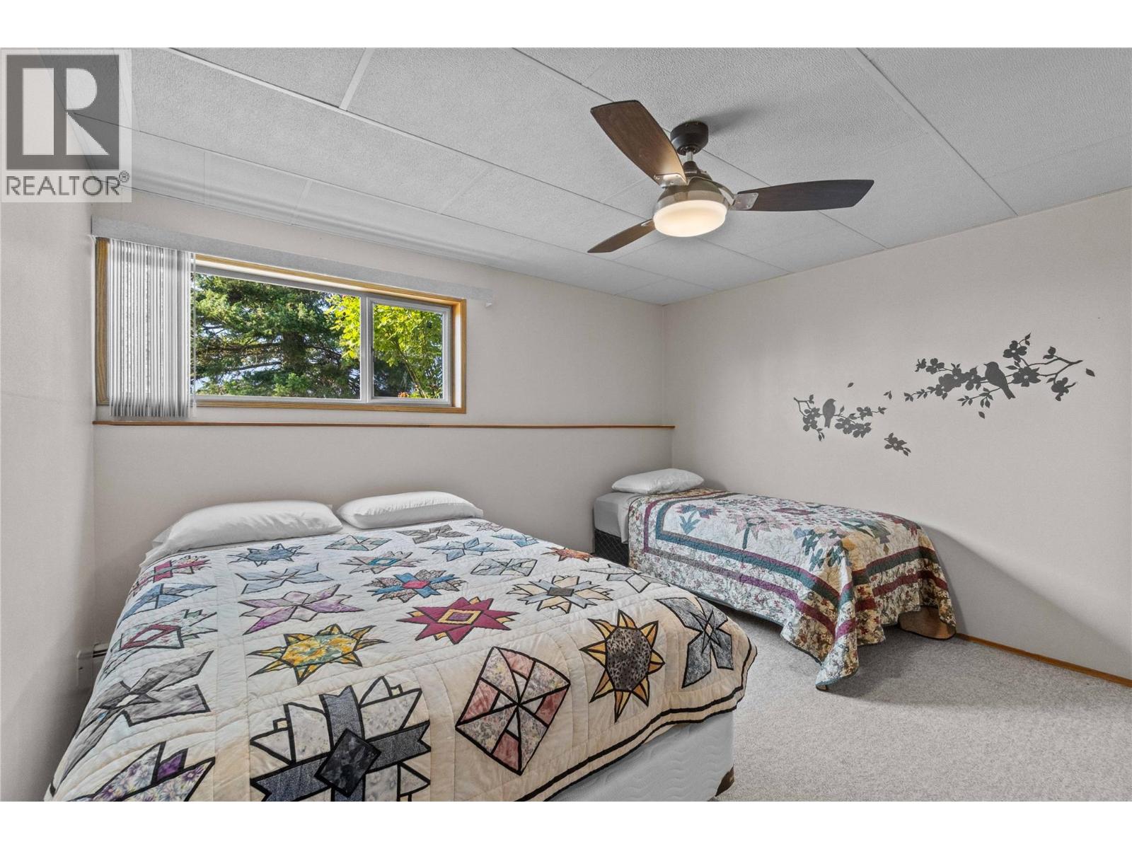  1541 20 Avenue Northeast, Salmon Arm