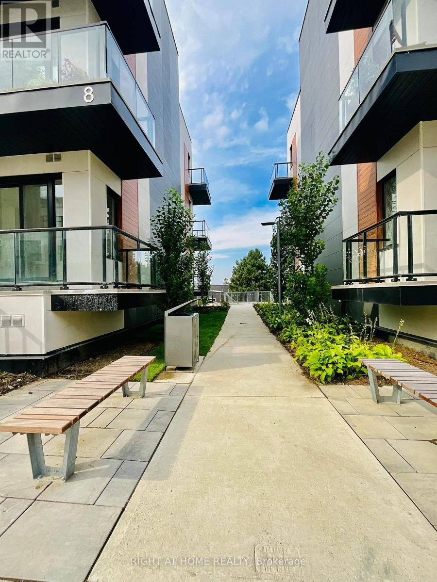 8 STECKLEY HOUSE LANE - Photo 2 of 29, Richmond Hill, Ontario