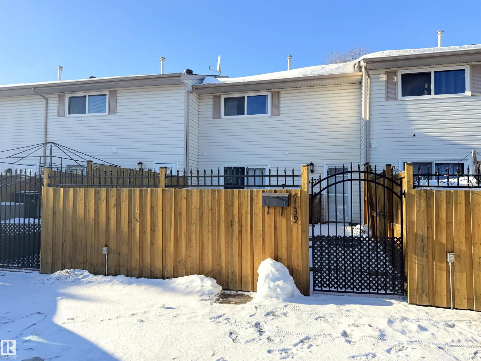 4339 46 ST, Stony Plain