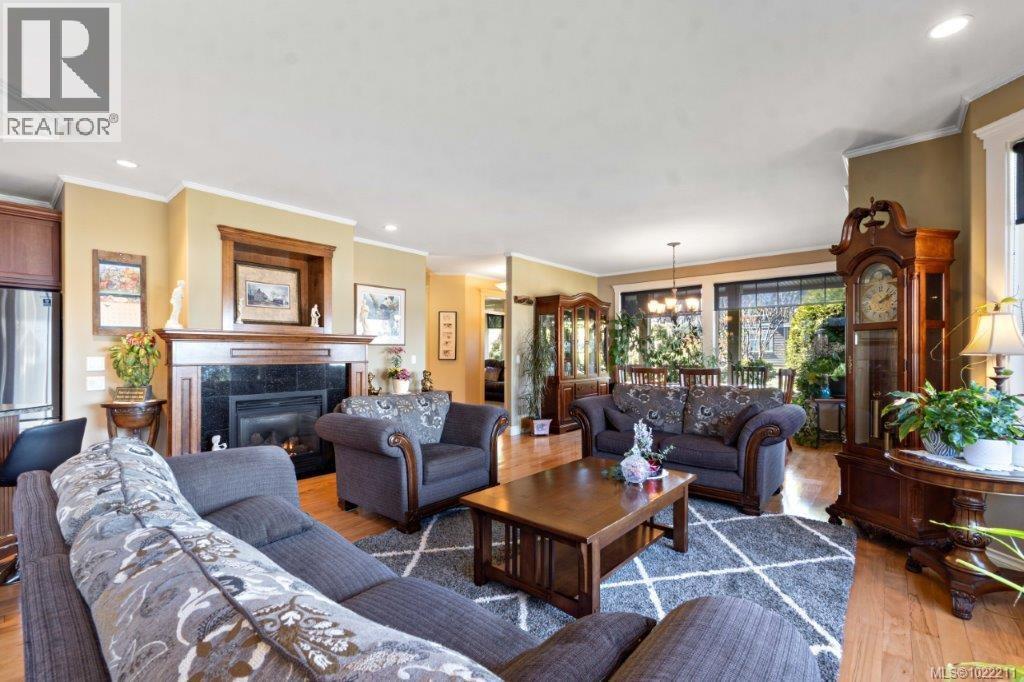 602 Steele Pl, Ladysmith