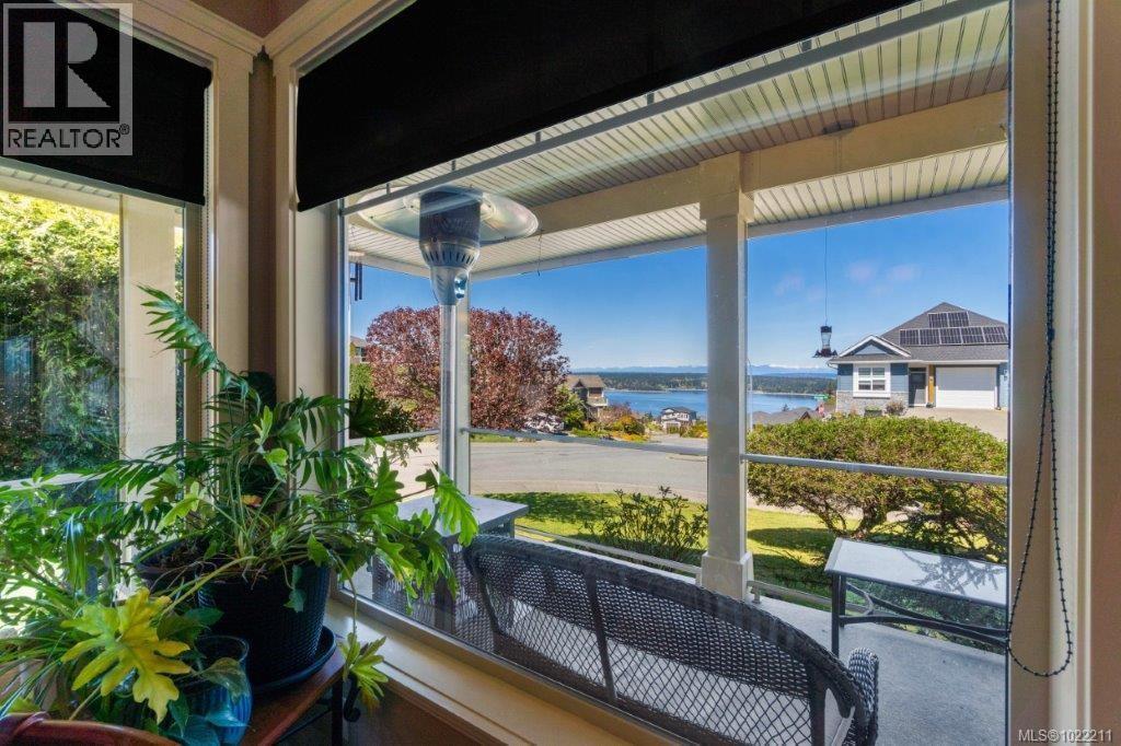 602 Steele Pl, Ladysmith