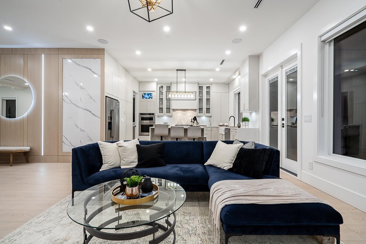 15569 OXENHAM Avenue - photo 2